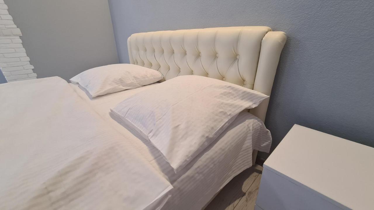 Apartaments On Vulytsia Heroiv Ato 32 Krivoj Rog Eksteriør bilde